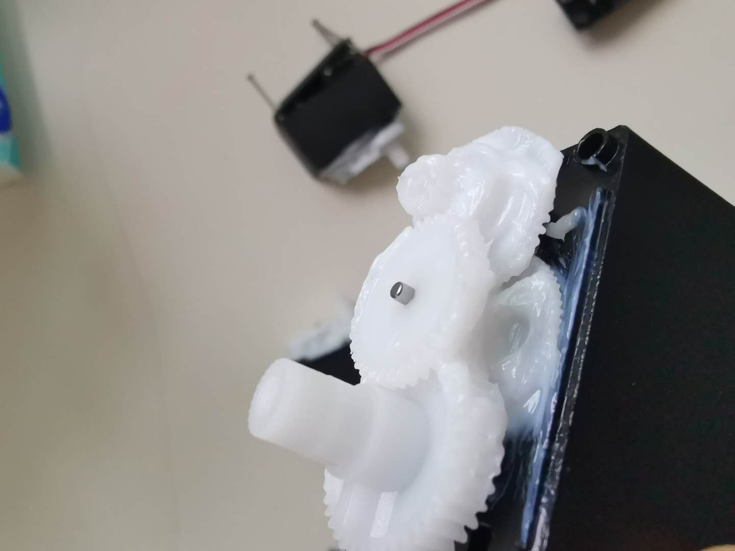 優(yōu)質(zhì)齒輪潤(rùn)滑脂給電機(jī)等設(shè)備帶來哪些益處？